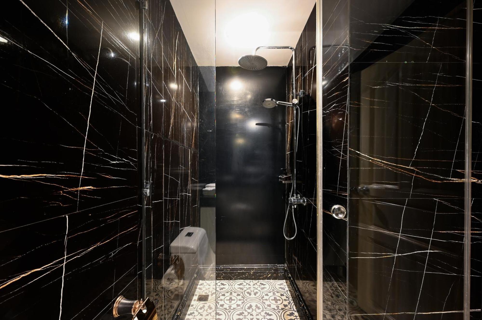 California Saigon Hotel & Rooftop Pool Ho Chi Minh City Room photo