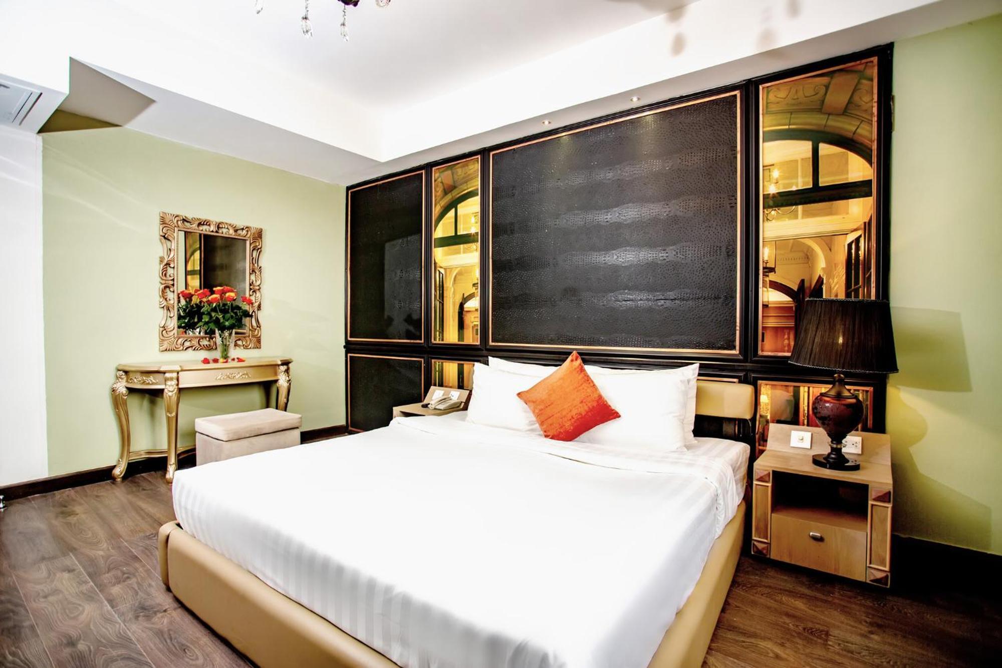 California Saigon Hotel & Rooftop Pool Ho Chi Minh City Room photo